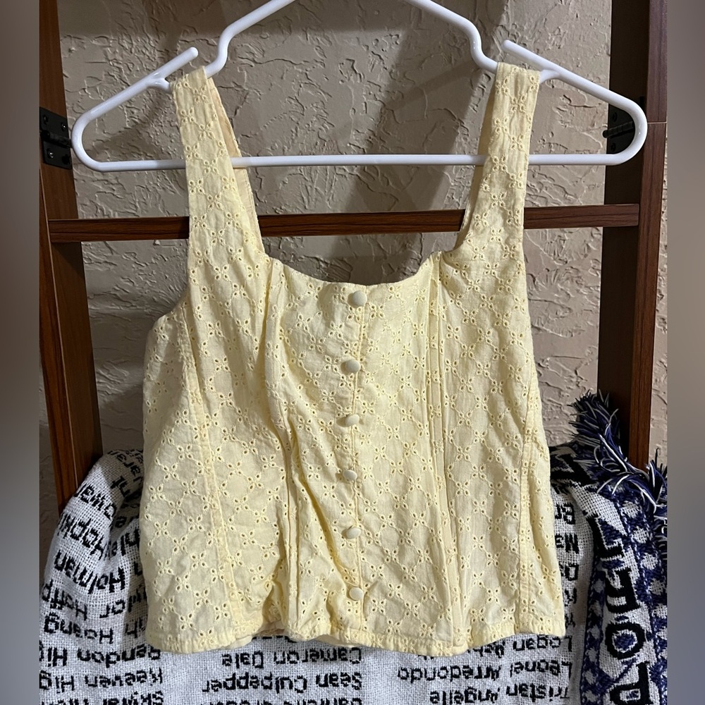 Gianni Bini crop top